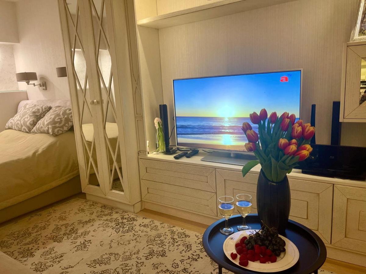 Cozy Studio Apartment In The Center Of Rīga Exterior foto