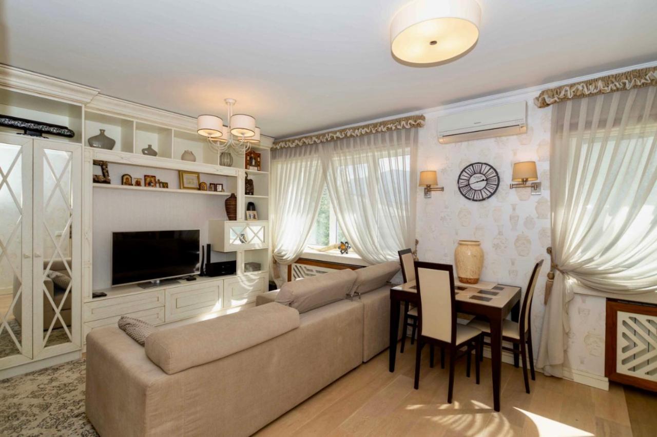 Cozy Studio Apartment In The Center Of Rīga Exterior foto