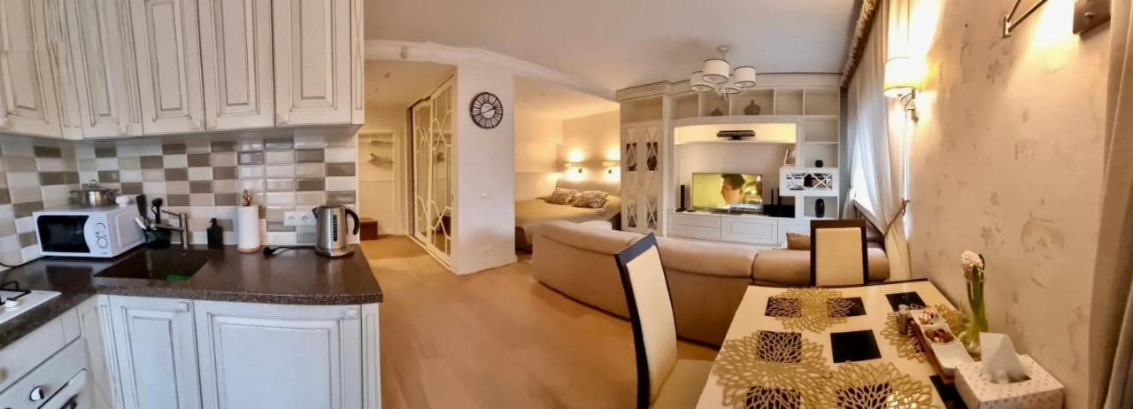 Cozy Studio Apartment In The Center Of Rīga Exterior foto